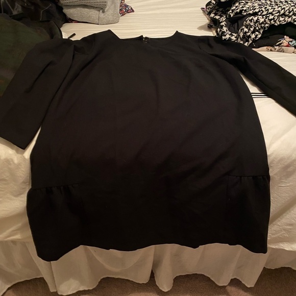 Hatch “The Tulip Dress” Black Mini Maternity Dress - Picture 4 of 6